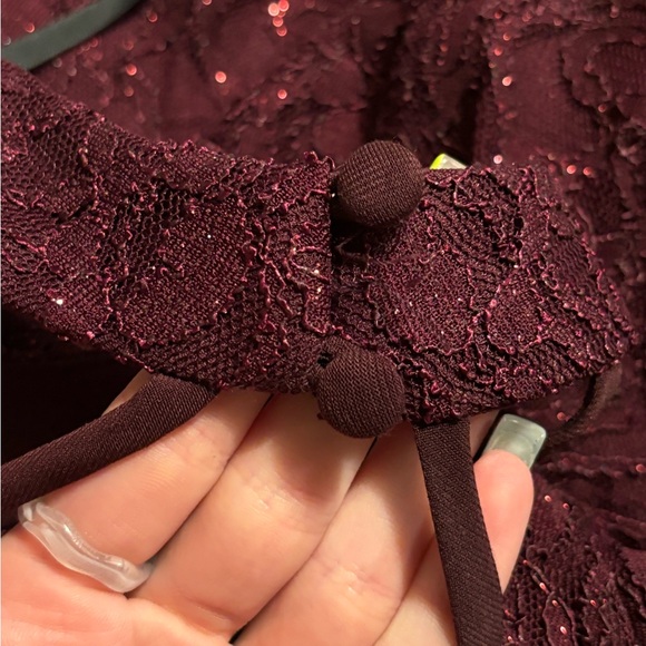 Wine red sparkling mini poof dress, backless - Picture 6 of 8